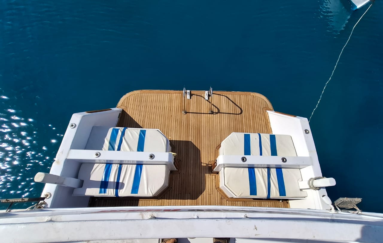 A trip of dropping, dragging and jingling